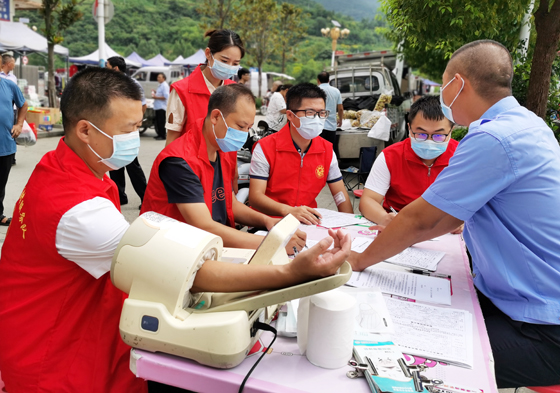 健康向上 熱心公益——旬陽縣甘溪鎮(zhèn)積極組織無償獻(xiàn)血活動(dòng)