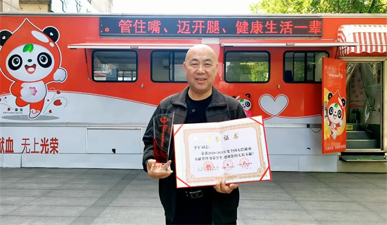 安康李軍，18年獻(xiàn)出“10”個(gè)自己……